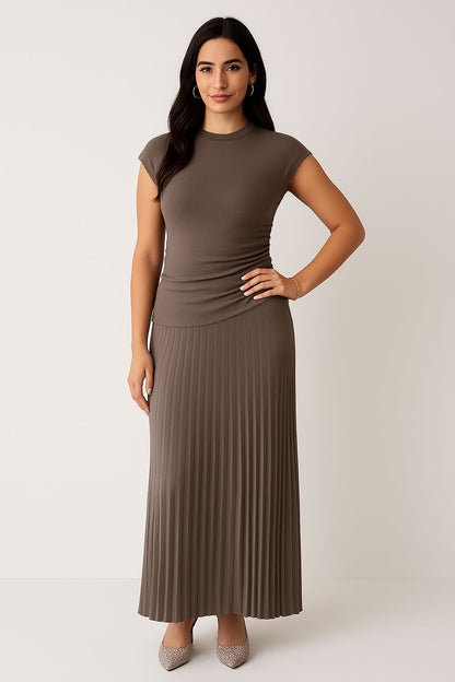 Minimal Chic – Jurk met Stretch Top - Mokabruin